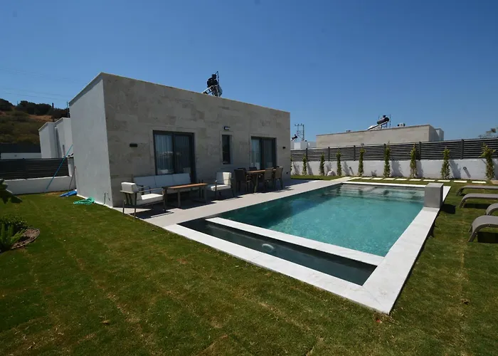 Kaura Villalari Villa *