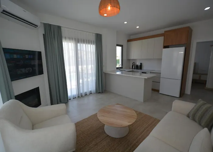 Kaura Villalari * Milas