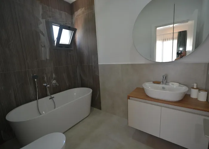 Kaura Villalari * Milas