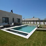 Kaura Villalari Villa *