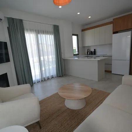 Vila Kaura Villalari *