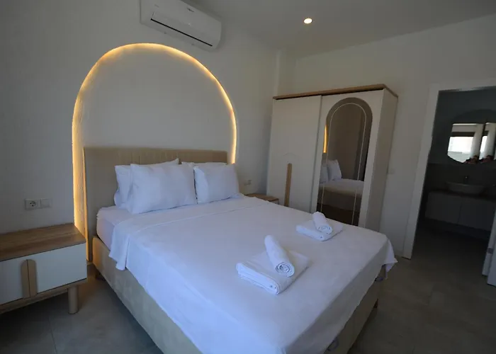 فيلة Kaura Villalari