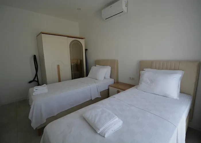 Kaura Villalari * Milas